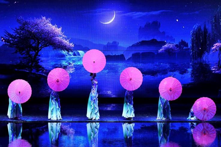 舞台剧《西安千古情》首演