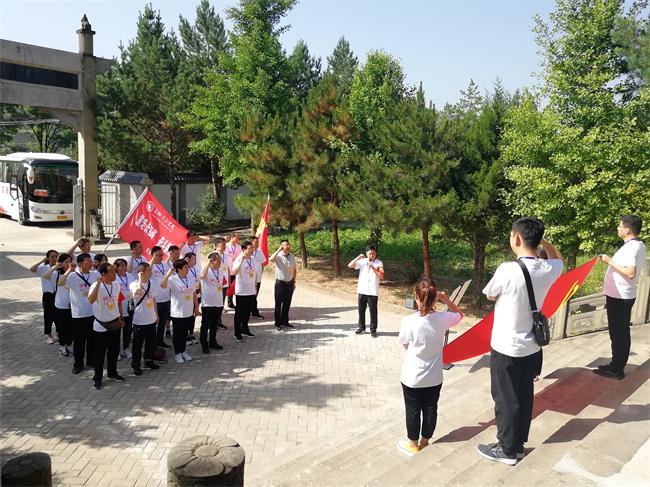 甘泉縣政協(xié)機(jī)關(guān)黨組開展慶七一主題黨日活動(dòng)