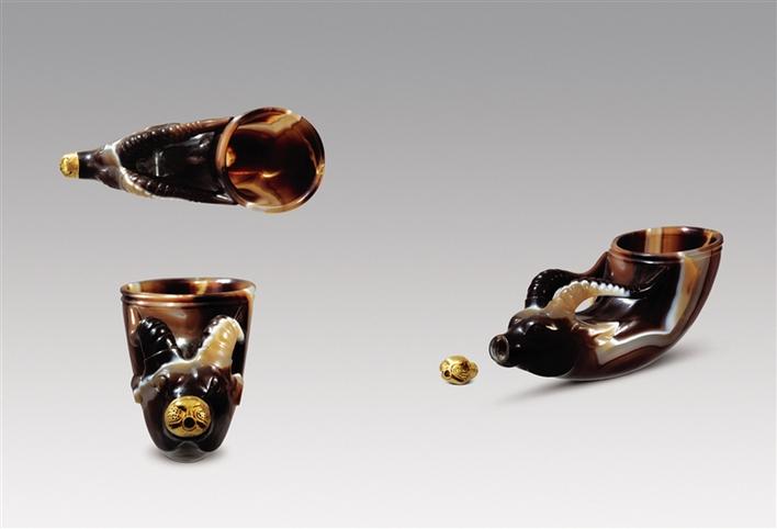 镶金兽首玛瑙杯：含华炳丽暗琼觞