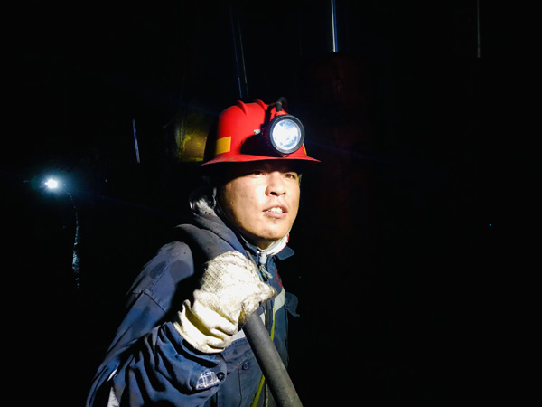 陜北礦業(yè)龍華公司：以黨員的名義詮釋助人為樂的真諦