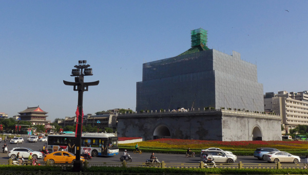 西安地标建筑钟楼闭馆修缮