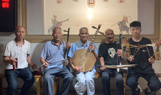 魏稳柱：60年守护一台皮影戏