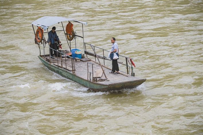 四代守渡口 难忘乡土情