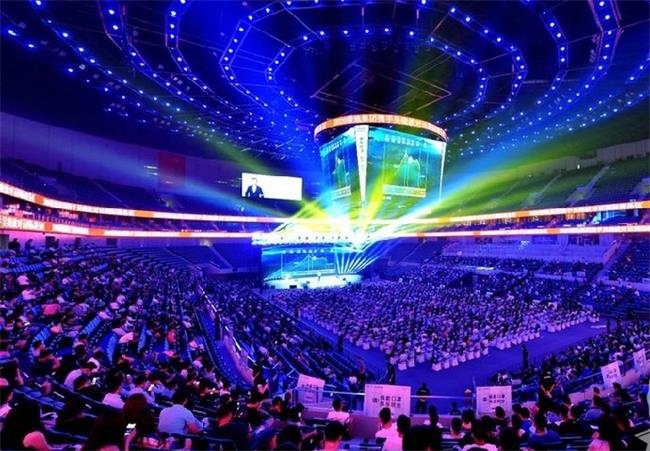 “港通天下 城載未來(lái)”——吳曉波對(duì)話西安港