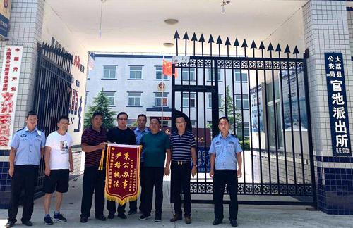 大荔：公安民警進企業(yè)調(diào)處糾紛化解矛盾