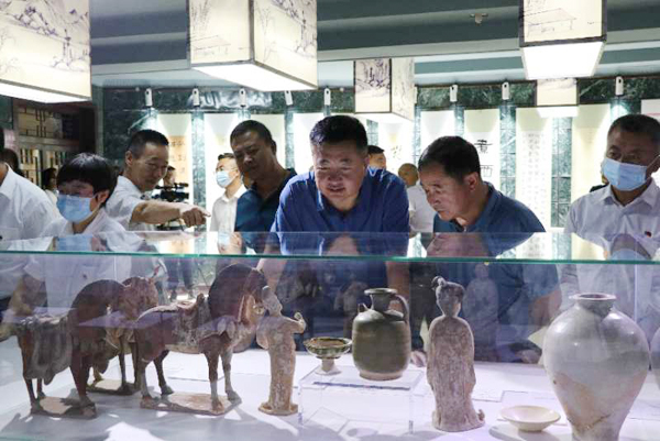 “莫使金樽空對月——定邊歷代酒具文物展”開展