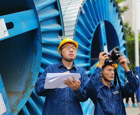 迎峰度夏有尖兵 國網(wǎng)西安供電公司守護(hù)市民清涼度夏