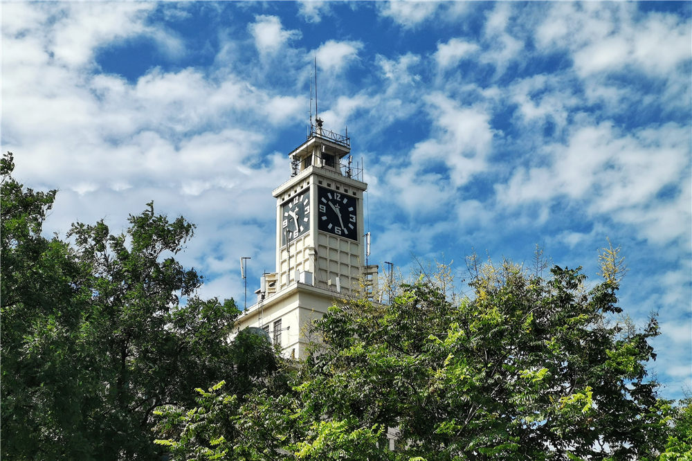 【视觉陕西】陕西西安：碧空如洗 白云如浪