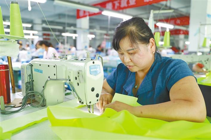 苏陕协作让我在家门口找到工作