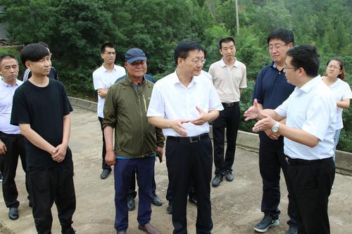 劉印生在檢查濁峪河防汛工作時強(qiáng)調(diào) 始終保持高度警惕 時刻繃緊防汛安全弦 切實(shí)保障人民群眾生命財產(chǎn)安全