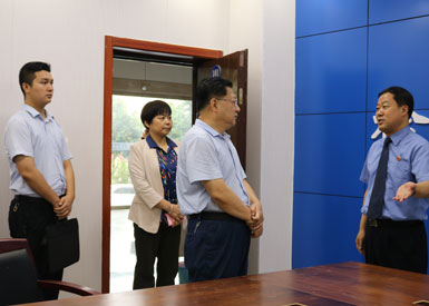 咸陽(yáng)市“七五”普法考核組到武功縣檢察院檢查驗(yàn)收普法工作