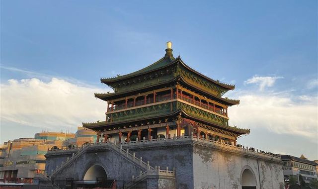 西安钟楼今日恢复开放