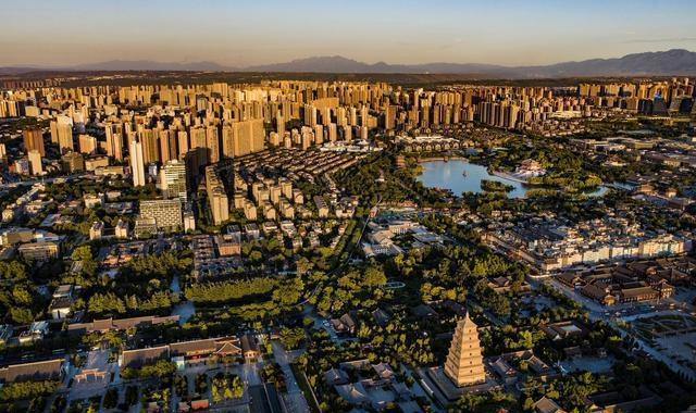 【视觉陕西】蓝天下的古城西安