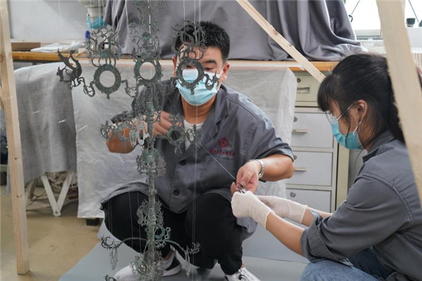 历史 | 微缩版“秦岭神树”复原 宝鸡东汉青铜摇钱树修复成功