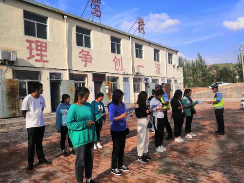 府谷交警走進駕校開展交通安全宣傳教育活動