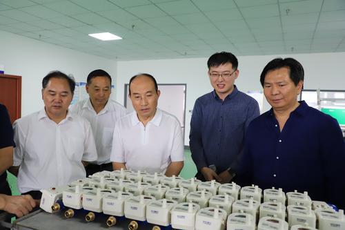 商洛政協(xié)組織開展“走進(jìn)企業(yè) 助力發(fā)展”集中視察活動(dòng)