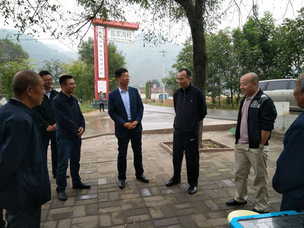 長(zhǎng)武縣委書記任杰調(diào)研棗園鎮(zhèn)脫貧攻堅(jiān)工作