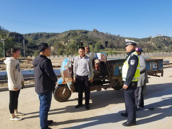 “雙節(jié)”期間 府谷縣道路交通安全形勢(shì)持續(xù)平穩(wěn)