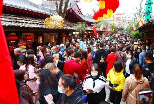 西安“雙節(jié)”期間實(shí)現(xiàn)商品銷售額243.66億元