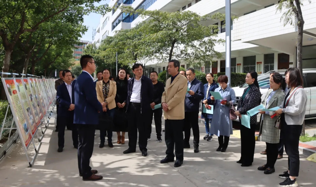 宜君縣政協(xié)對(duì)全縣公辦中小學(xué)幼兒園職薪績(jī)效改革非試點(diǎn)工作開展情況進(jìn)行視察