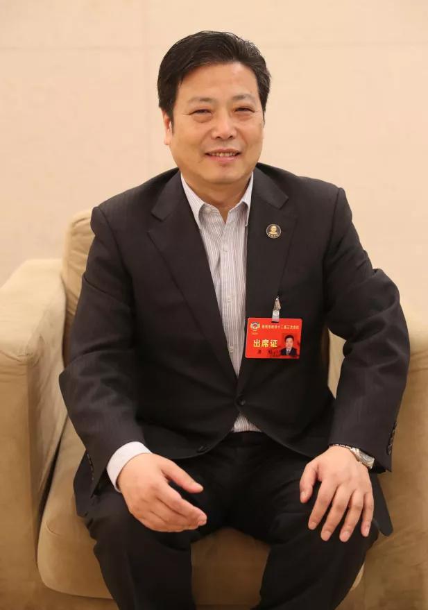 特刊｜省政協(xié)委員梁剛：企業(yè)家不僅要?jiǎng)?chuàng)造財(cái)富，更要為社會(huì)創(chuàng)造幸福（第16期）