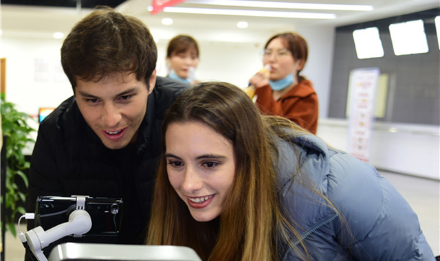 “网红”城市遇上多国“网红”UP主 国际化传播助力西咸新区“出圈”