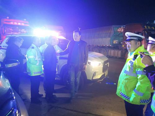榆林高交靖安中隊(duì)聞警即動(dòng) 果斷出擊 成功抓獲兩名販毒嫌疑人