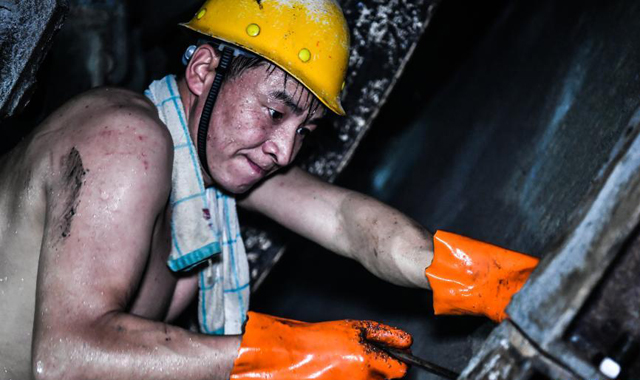 致敬！这是秦岭地下1840米的施工现场