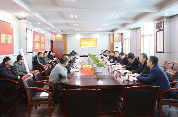 榆能集團(tuán)公司煤炭產(chǎn)業(yè)督查督導(dǎo)組到榆樹灣煤礦開展督查督導(dǎo)工作