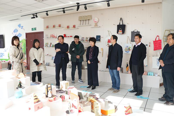 榆林市政協(xié)到榆林文化創(chuàng)意展廳參觀