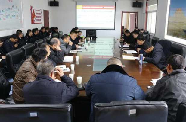 省交通建設(shè)集團(tuán)榆綏分公司機(jī)關(guān)黨支部召開十九屆五中全會(huì)精神宣講會(huì)