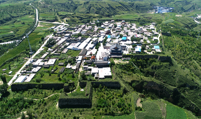 府谷县新民镇坚持生态优先 念好“治转绿”三字经 ——让绿色成为发展底色