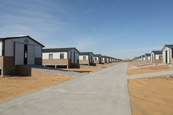 入股龍頭企業(yè) 榆林市榆陽區(qū)巴拉素村民有了固定分紅