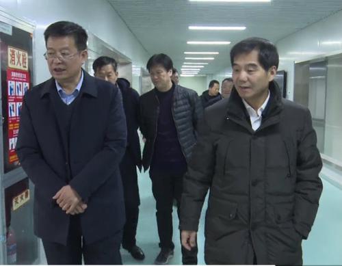 隴縣縣委書記杜長(zhǎng)生：全心全意為企業(yè)排憂解難