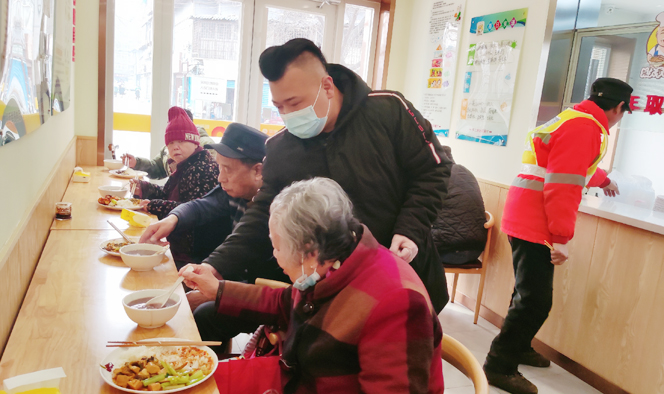 腊八粥甜暖人心