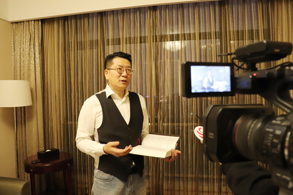 委员行李箱 | 王洪委员：用民法典护航美好生活