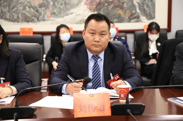 　劉傳治委員：推進(jìn)城市集中供熱發(fā)展讓冬天多一點(diǎn)溫暖
