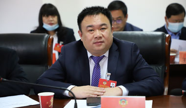 祝龍玉委員：建議建立“企業(yè)接待日”制度