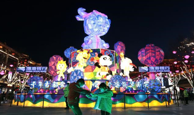 西安大唐不夜城“灯火”璀璨年味浓