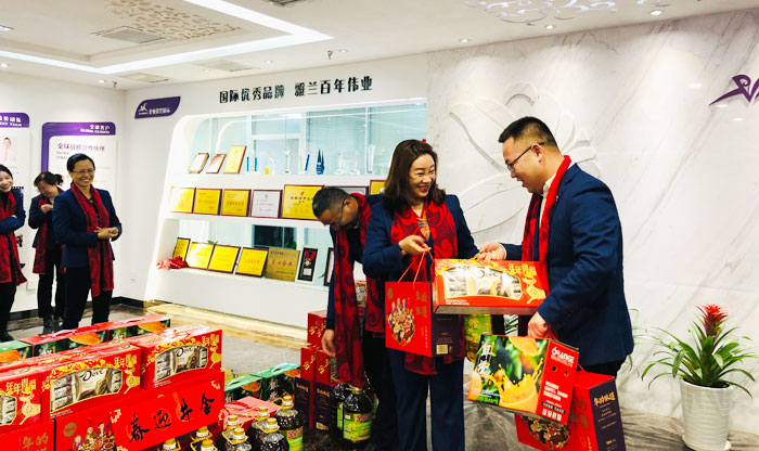 以爱相伴 本地过年