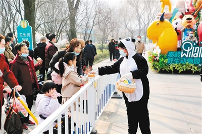 秦嶺野生動(dòng)物園迎來開門紅 三天接待6.36萬人次