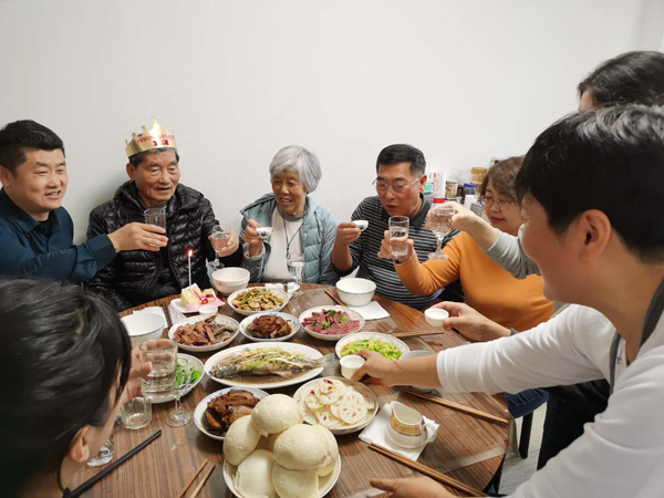 就地過年 幸福不減