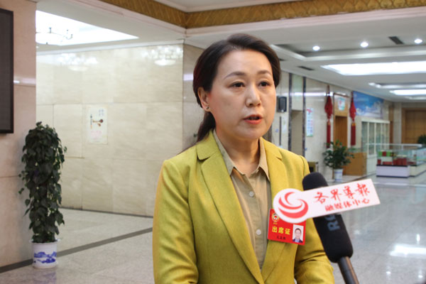 提案故事 | 文應熙常委：解決破產企業(yè)職工后顧之憂