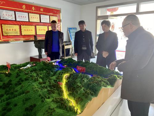 鳳縣政協(xié)主席劉諄調(diào)研企業(yè)節(jié)后復(fù)工復(fù)產(chǎn)情況