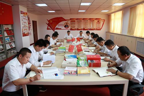 陜北礦業(yè)龍華公司：事事有標(biāo)準(zhǔn) 黨建創(chuàng)精品