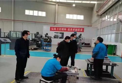 寶雞市安委辦對(duì)渭濱區(qū)開(kāi)展“兩會(huì)”期間安全防范工作進(jìn)行明察暗訪督導(dǎo)檢查