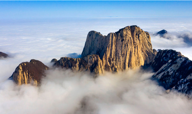 华山云海美如画卷