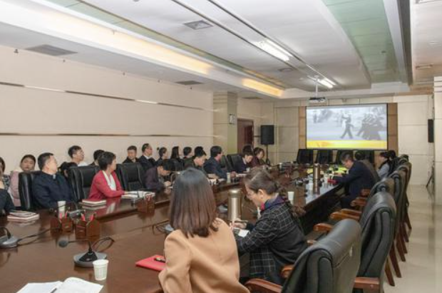 榆林市政协机关干部职工集体观看党史学习教育专题片