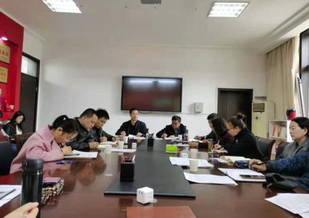 榆林市老年大學(xué)召開黨建暨黨風(fēng)廉政、意識形態(tài)工作會議