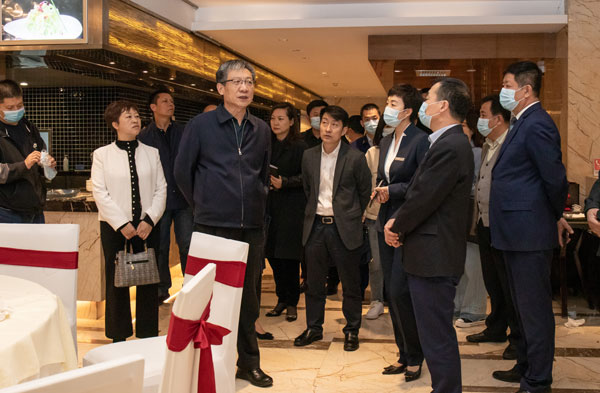 榆林市政協(xié)副主席趙志平帶隊(duì)檢查委員駐地